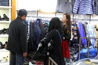 網店和實體店的衣服到底有何區別?服裝廠老板說出了實情